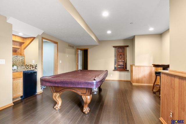 7915 Nob Hill Road, Lincoln, NE 68516