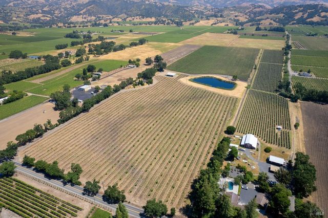 5744 Highway 128, Geyserville, CA 95441