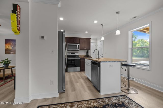 164 Old River Road, Beaufort, NC 28516