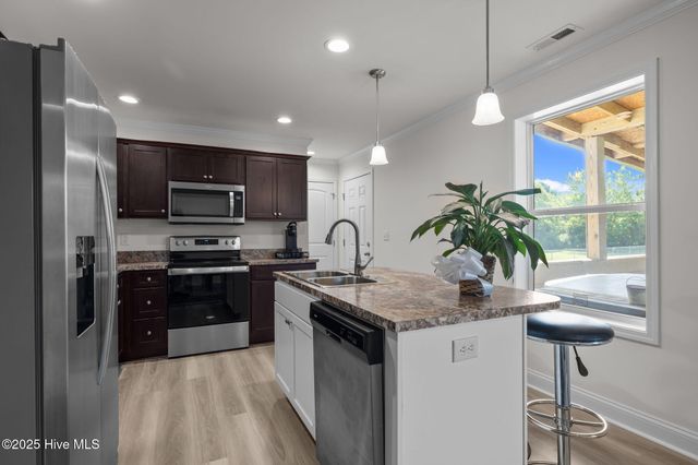 164 Old River Road, Beaufort, NC 28516