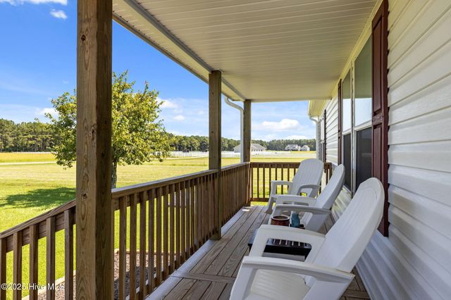 164 Old River Road, Beaufort, NC 28516