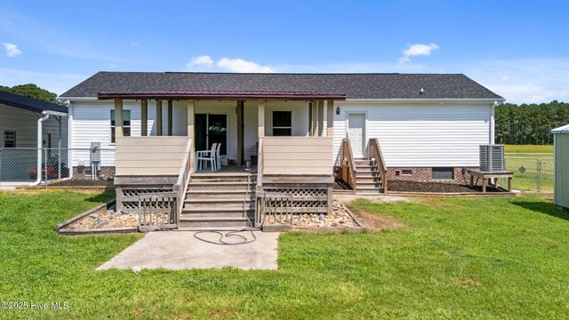 164 Old River Road, Beaufort, NC 28516