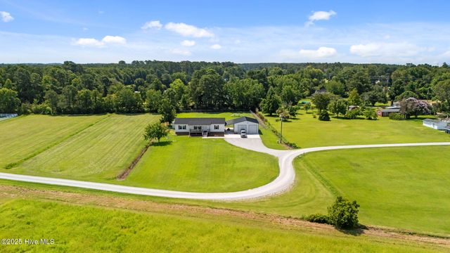 164 Old River Road, Beaufort, NC 28516