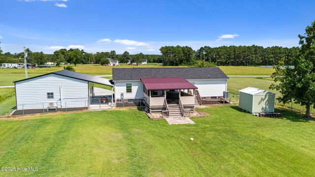 164 Old River Road, Beaufort, NC 28516