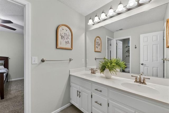 14103 W 142nd Terrace, Olathe, KS 66062