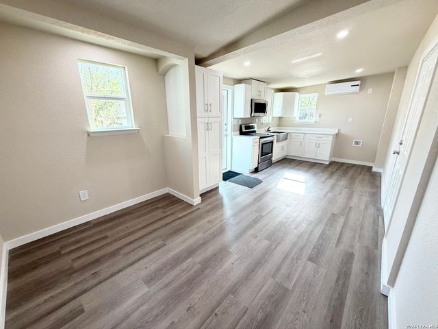 915 Shearer, San Antonio, TX 78201