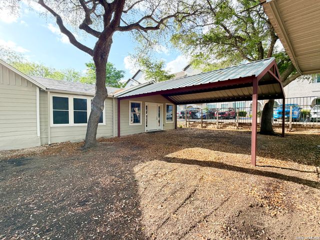 915 Shearer, San Antonio, TX 78201