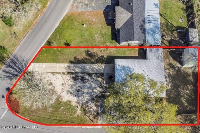 706 Spanish Acres Drive, Bay Saint Louis, MS 39520