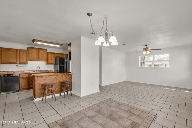 706 Spanish Acres Drive, Bay Saint Louis, MS 39520