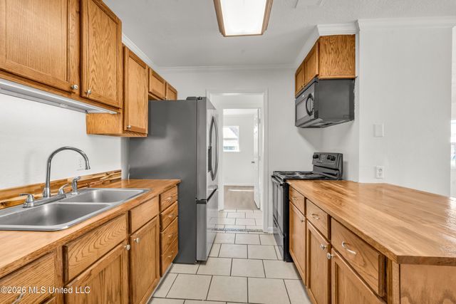 706 Spanish Acres Drive, Bay Saint Louis, MS 39520