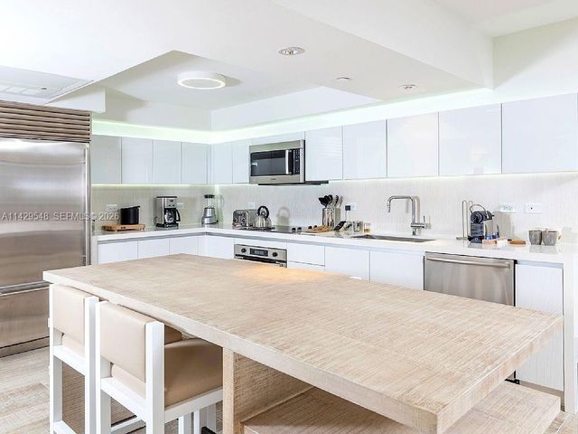 102 24th Street 1006, Miami Beach, FL 33139