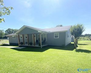 601 Broadwell Road, Boaz, AL 35956