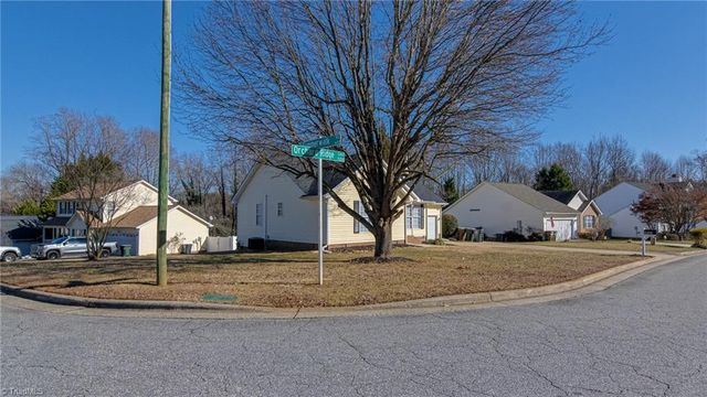 5206 Orchard Ridge Lane, Greensboro, NC 27455