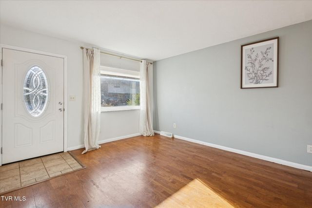 114 Colt Lane 6, Johnson City, TN 37601