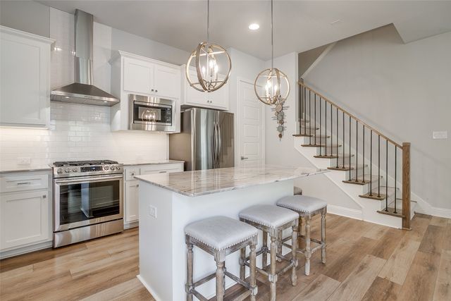 6334 Oakbend Circle, Fort Worth, TX 76132