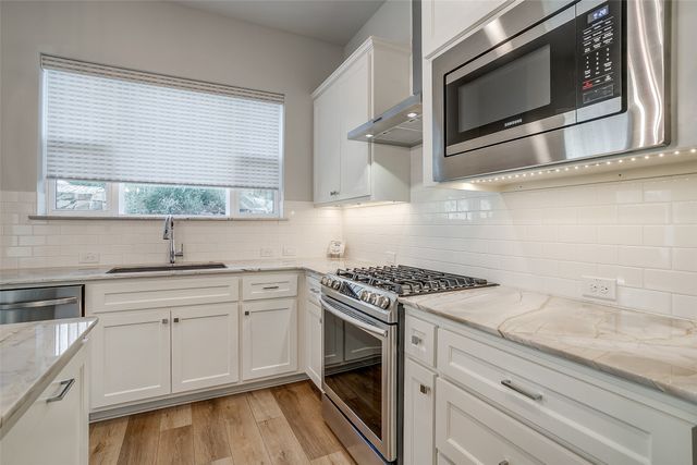 6334 Oakbend Circle, Fort Worth, TX 76132