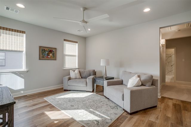 6334 Oakbend Circle, Fort Worth, TX 76132