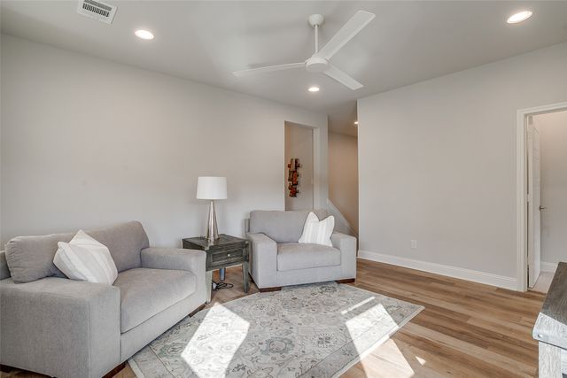 6334 Oakbend Circle, Fort Worth, TX 76132