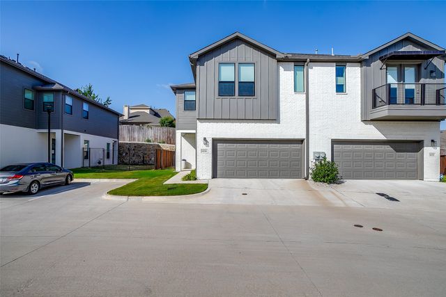 6334 Oakbend Circle, Fort Worth, TX 76132