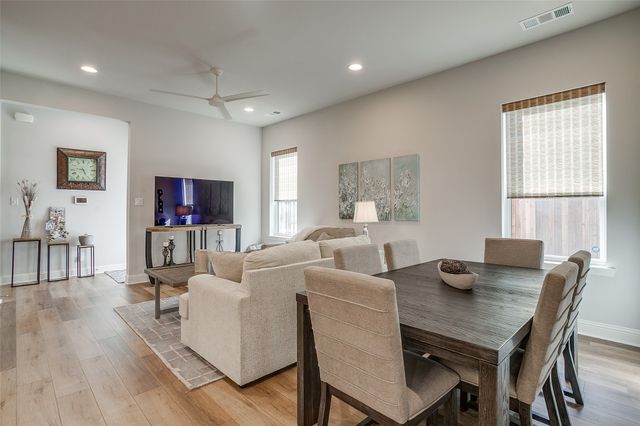 6334 Oakbend Circle, Fort Worth, TX 76132