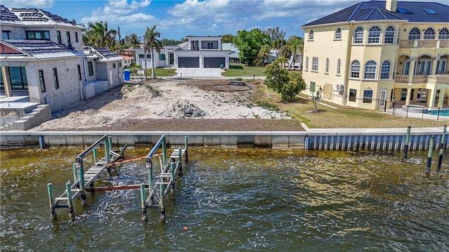 5929 SW 1ST AVENUE, Cape Coral, FL 33914
