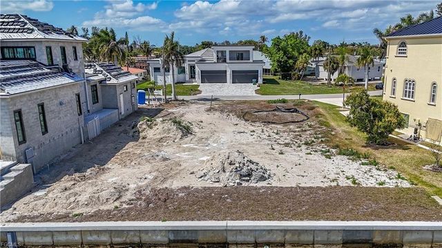 5929 SW 1ST AVENUE, Cape Coral, FL 33914