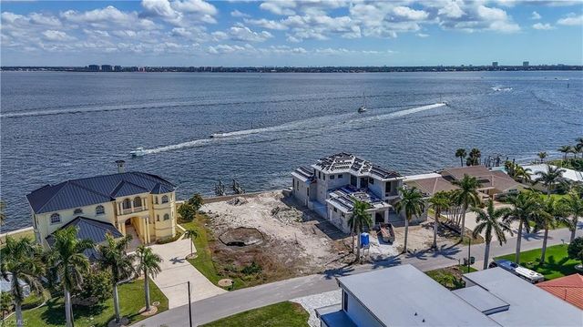 5929 SW 1ST AVENUE, Cape Coral, FL 33914