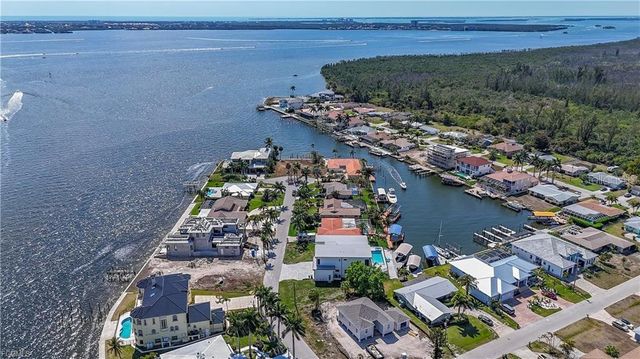 5929 SW 1ST AVENUE, Cape Coral, FL 33914