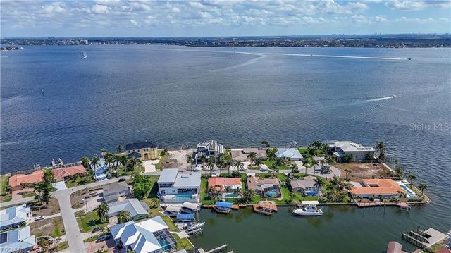 5929 SW 1ST AVENUE, Cape Coral, FL 33914