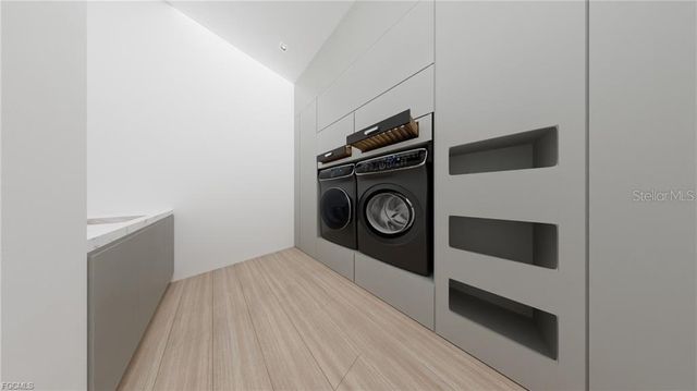 5929 SW 1ST AVENUE, Cape Coral, FL 33914