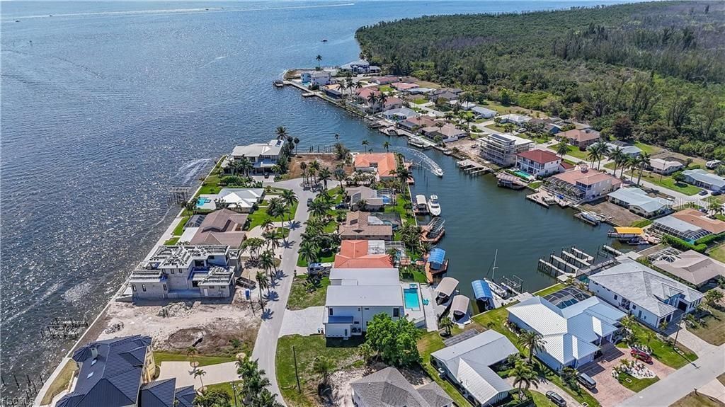 Image 18 of property listing at 5929 SW 1ST AVENUE, Cape Coral, FL 33914