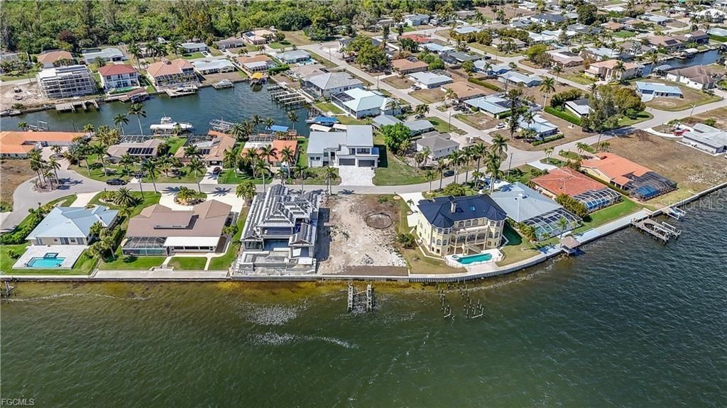 Image 23 of property listing at 5929 SW 1ST AVENUE, Cape Coral, FL 33914