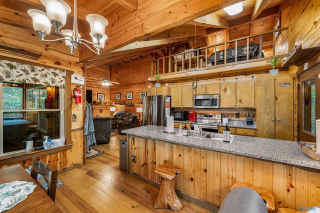 1600 County Road 103, Mentone, AL 35984