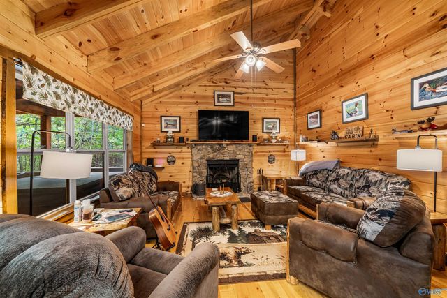 1600 County Road 103, Mentone, AL 35984