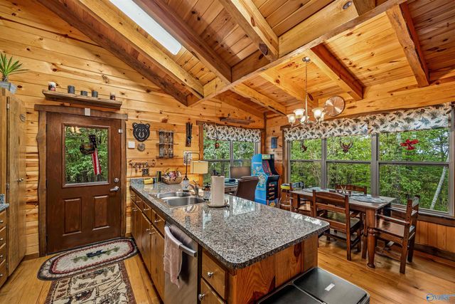 1600 County Road 103, Mentone, AL 35984