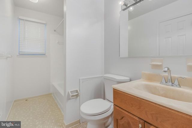 2908 PLAZA DR, District Heights, MD 20747