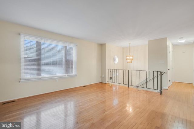 2908 PLAZA DR, District Heights, MD 20747