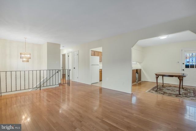 2908 PLAZA DR, District Heights, MD 20747