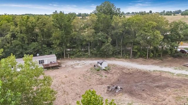 581 1200th Road, Leeton, MO 64761