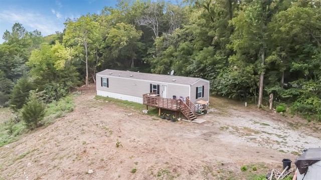 581 1200th Road, Leeton, MO 64761