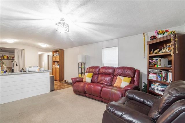 581 1200th Road, Leeton, MO 64761