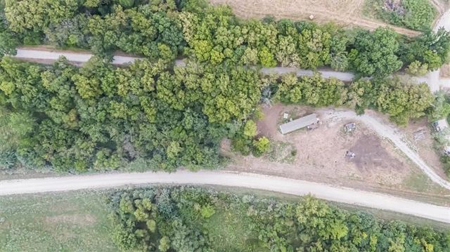 581 1200th Road, Leeton, MO 64761