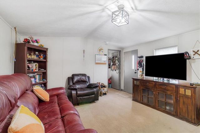 581 1200th Road, Leeton, MO 64761