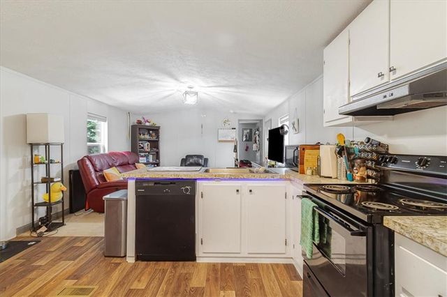 581 1200th Road, Leeton, MO 64761