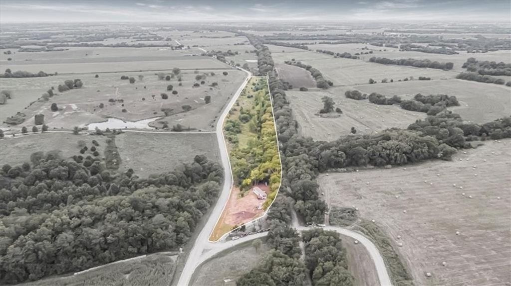 581 1200th Road, Leeton, MO 64761