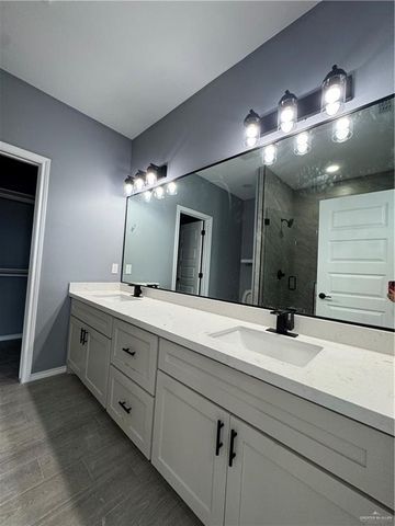 17962 Redwood Street, Combes, TX 78552