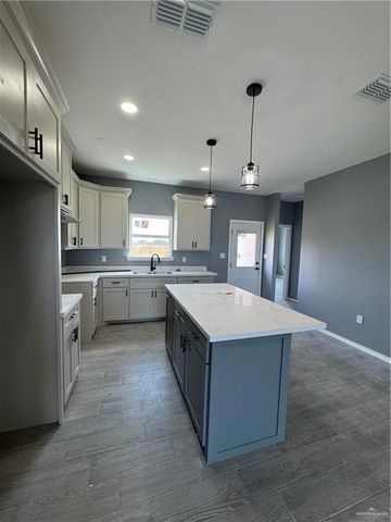 17962 Redwood Street, Combes, TX 78552