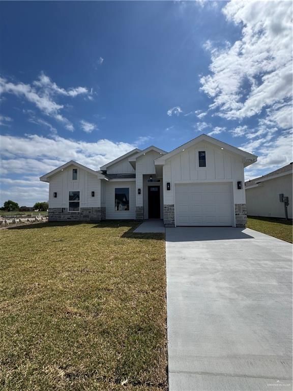 17962 Redwood Street, Combes, TX 78552