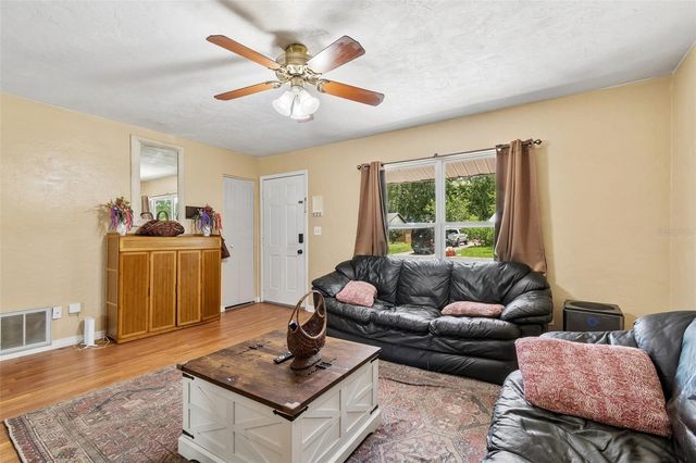5934 NW 30TH TERRACE, Gainesville, FL 32653