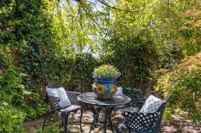 7 Miller Hill Road 1, Provincetown, MA 02657